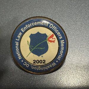 National Law Enforcement Officers Memorial Lapel Pin Pinback Washington Dc 2002